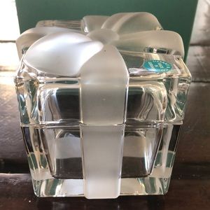 Tiffany crystal bow box with lid